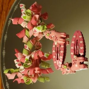 Gymboree Loveable Giraffe Clips and Curlies